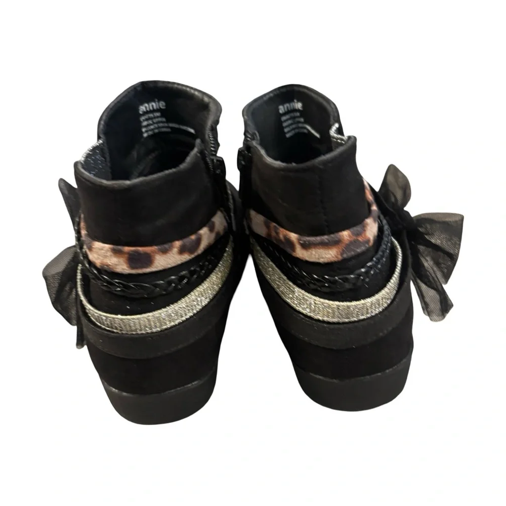 Annie Black Suede-Look Girls' Ankle Boots with Bow and Accent Straps Size 5